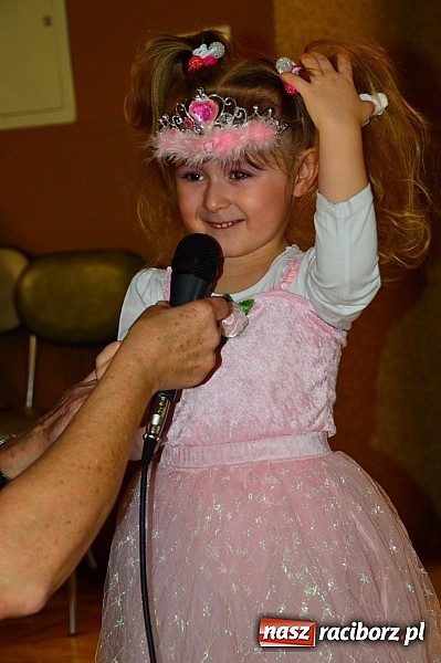 Zdjęcie w galerii na portalu naszraciborz.pl: Bal przebierańców z krzanowickim DFK wiadomości z regionu