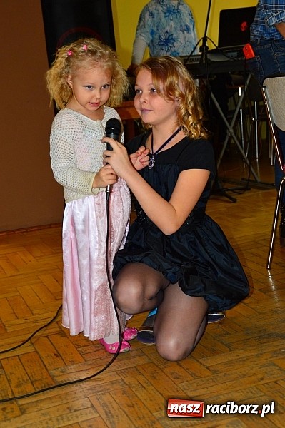 Zdjęcie w galerii na portalu naszraciborz.pl: Bal przebierańców z krzanowickim DFK wiadomości z regionu