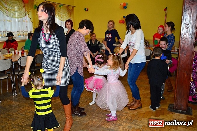 Zdjęcie w galerii na portalu naszraciborz.pl: Bal przebierańców z krzanowickim DFK wiadomości z regionu