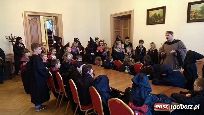Zdjęcie w galerii na portalu naszraciborz.pl: Szkoła Magii i Czarodziejstwa w Mosznej wiadomości z regionu