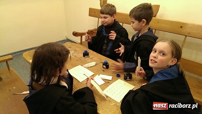 Zdjęcie w galerii na portalu naszraciborz.pl: Szkoła Magii i Czarodziejstwa w Mosznej wiadomości z regionu