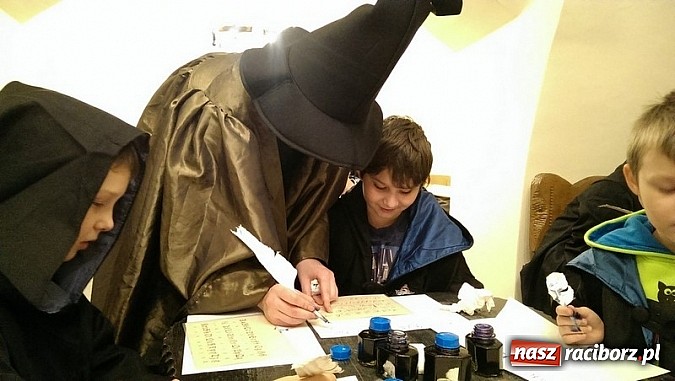 Zdjęcie w galerii na portalu naszraciborz.pl: Szkoła Magii i Czarodziejstwa w Mosznej wiadomości z regionu