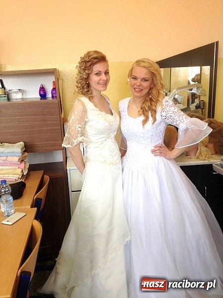 Zdjęcie w galerii na portalu naszraciborz.pl: Warsztaty fryzjerskie w ZSZ wiadomości z regionu