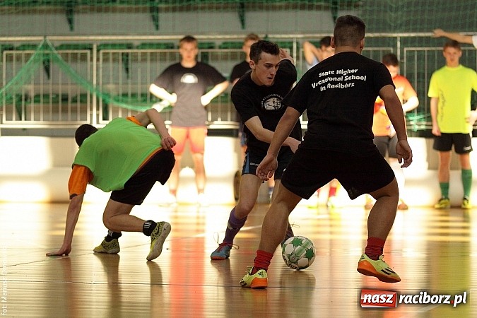 Zdjęcie w galerii na portalu naszraciborz.pl: Husaria najlepsza w halówce  wiadomości z regionu