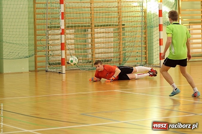 Zdjęcie w galerii na portalu naszraciborz.pl: Husaria najlepsza w halówce  wiadomości z regionu