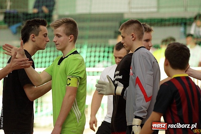 Zdjęcie w galerii na portalu naszraciborz.pl: Husaria najlepsza w halówce  wiadomości z regionu