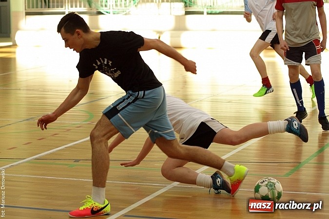 Zdjęcie w galerii na portalu naszraciborz.pl: Husaria najlepsza w halówce  wiadomości z regionu