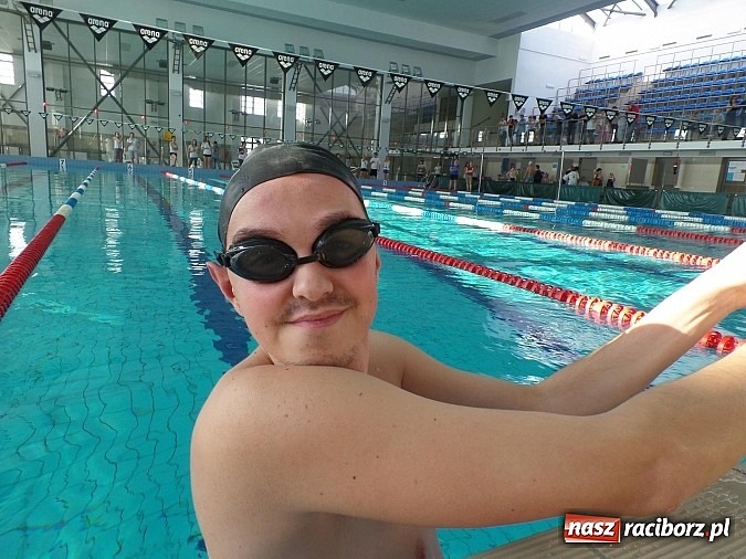 Zdjęcie w galerii na portalu naszraciborz.pl: Nasi reprezentanci na I Krakowskiej Gali Halliwick wiadomości z regionu