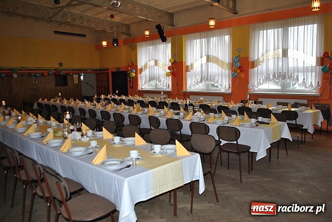 Zdjęcie w galerii na portalu naszraciborz.pl: Seniorzy świętowali w OSP Raszczyce wiadomości z regionu