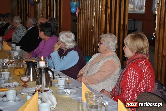 Zdjęcie w galerii na portalu naszraciborz.pl: Seniorzy świętowali w OSP Raszczyce wiadomości z regionu