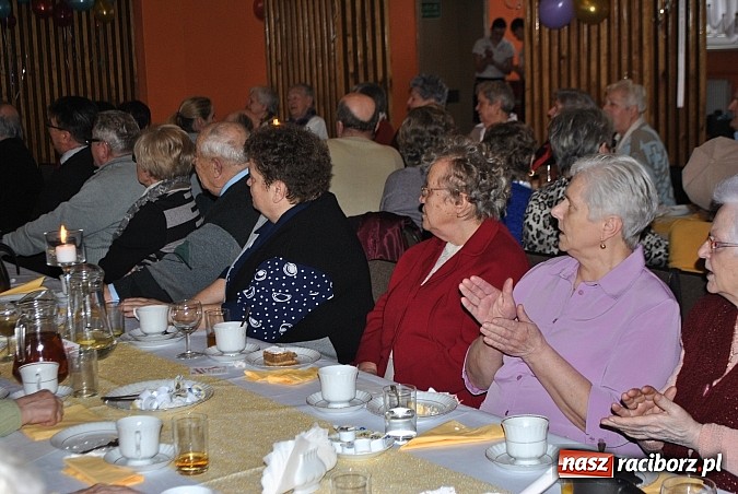 Zdjęcie w galerii na portalu naszraciborz.pl: Seniorzy świętowali w OSP Raszczyce wiadomości z regionu