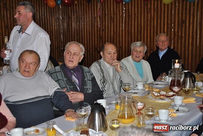 Zdjęcie w galerii na portalu naszraciborz.pl: Seniorzy świętowali w OSP Raszczyce wiadomości z regionu