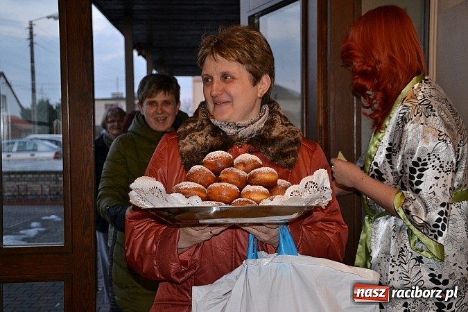 Zdjęcie w galerii na portalu naszraciborz.pl: Tłusty Czwartek, czy jak kto woli Babski Comber  wiadomości z regionu