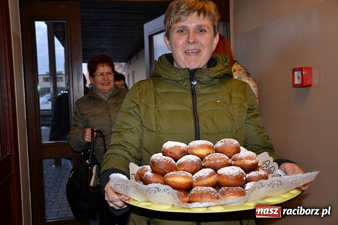 Zdjęcie w galerii na portalu naszraciborz.pl: Tłusty Czwartek, czy jak kto woli Babski Comber  wiadomości z regionu