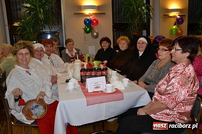 Zdjęcie w galerii na portalu naszraciborz.pl: Tłusty Czwartek, czy jak kto woli Babski Comber  wiadomości z regionu