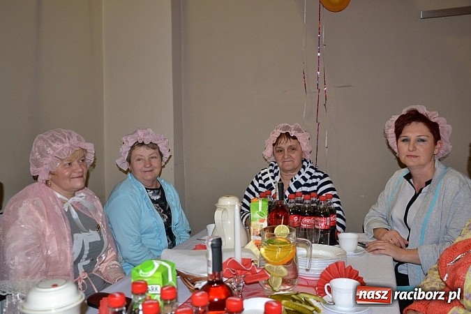 Zdjęcie w galerii na portalu naszraciborz.pl: Tłusty Czwartek, czy jak kto woli Babski Comber  wiadomości z regionu