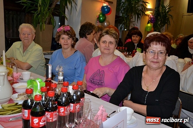 Zdjęcie w galerii na portalu naszraciborz.pl: Tłusty Czwartek, czy jak kto woli Babski Comber  wiadomości z regionu