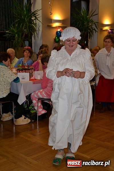 Zdjęcie w galerii na portalu naszraciborz.pl: Tłusty Czwartek, czy jak kto woli Babski Comber  wiadomości z regionu