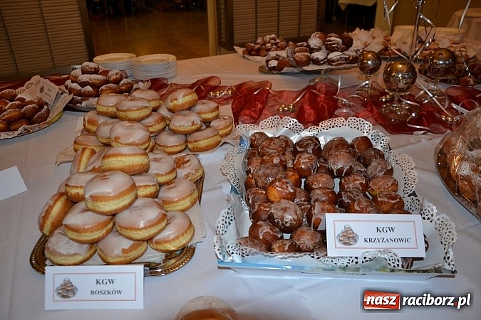 Zdjęcie w galerii na portalu naszraciborz.pl: Tłusty Czwartek, czy jak kto woli Babski Comber  wiadomości z regionu