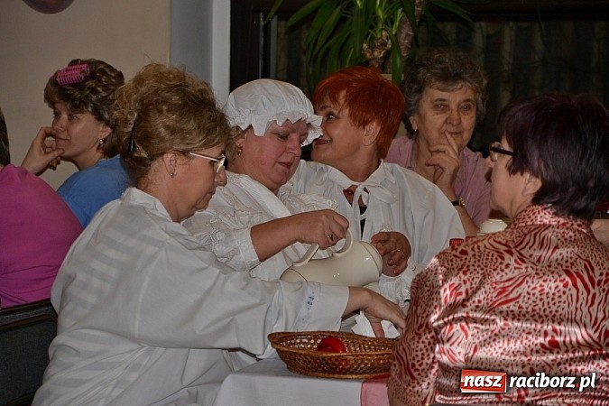 Zdjęcie w galerii na portalu naszraciborz.pl: Tłusty Czwartek, czy jak kto woli Babski Comber  wiadomości z regionu