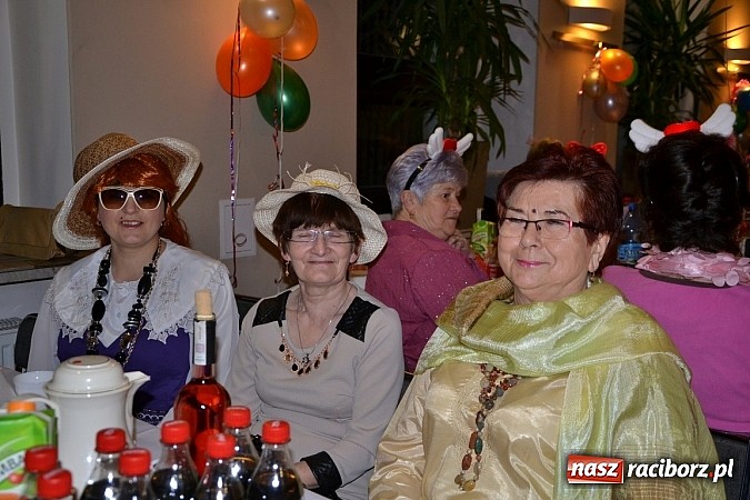 Zdjęcie w galerii na portalu naszraciborz.pl: Tłusty Czwartek, czy jak kto woli Babski Comber  wiadomości z regionu