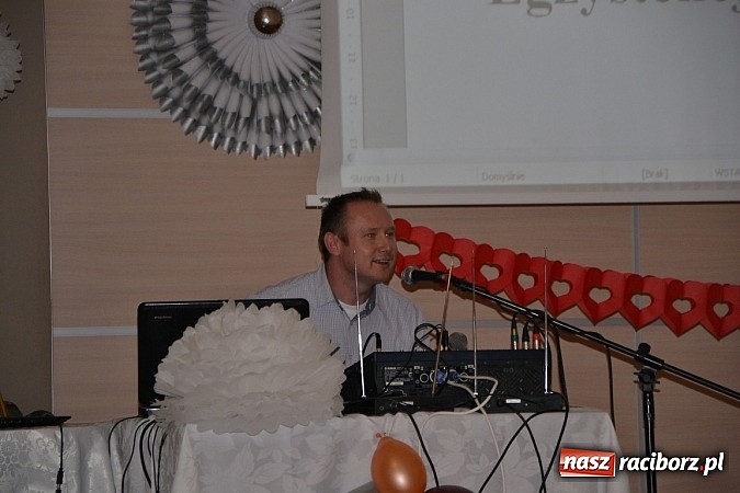 Zdjęcie w galerii na portalu naszraciborz.pl: Tłusty Czwartek, czy jak kto woli Babski Comber  wiadomości z regionu