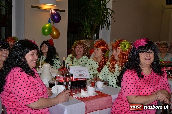 Zdjęcie w galerii na portalu naszraciborz.pl: Tłusty Czwartek, czy jak kto woli Babski Comber  wiadomości z regionu