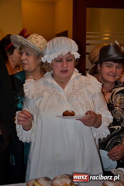 Zdjęcie w galerii na portalu naszraciborz.pl: Tłusty Czwartek, czy jak kto woli Babski Comber  wiadomości z regionu