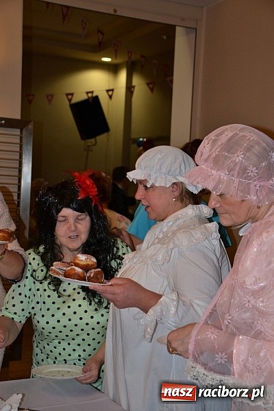 Zdjęcie w galerii na portalu naszraciborz.pl: Tłusty Czwartek, czy jak kto woli Babski Comber  wiadomości z regionu