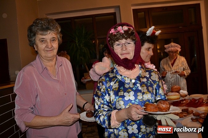 Zdjęcie w galerii na portalu naszraciborz.pl: Tłusty Czwartek, czy jak kto woli Babski Comber  wiadomości z regionu