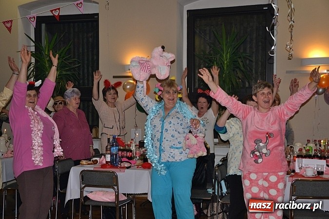 Zdjęcie w galerii na portalu naszraciborz.pl: Tłusty Czwartek, czy jak kto woli Babski Comber  wiadomości z regionu