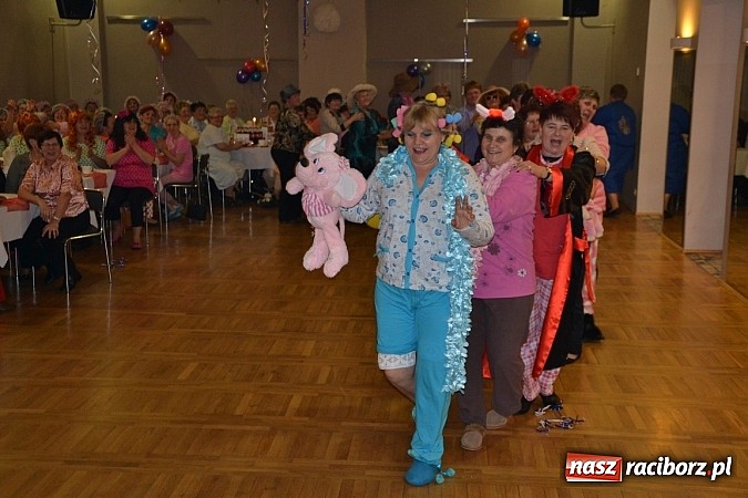 Zdjęcie w galerii na portalu naszraciborz.pl: Tłusty Czwartek, czy jak kto woli Babski Comber  wiadomości z regionu