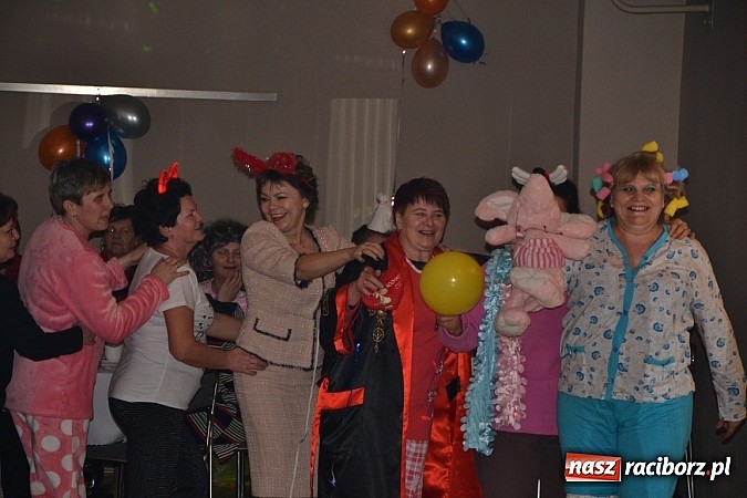 Zdjęcie w galerii na portalu naszraciborz.pl: Tłusty Czwartek, czy jak kto woli Babski Comber  wiadomości z regionu