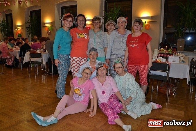 Zdjęcie w galerii na portalu naszraciborz.pl: Tłusty Czwartek, czy jak kto woli Babski Comber  wiadomości z regionu