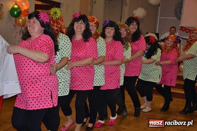 Zdjęcie w galerii na portalu naszraciborz.pl: Tłusty Czwartek, czy jak kto woli Babski Comber  wiadomości z regionu