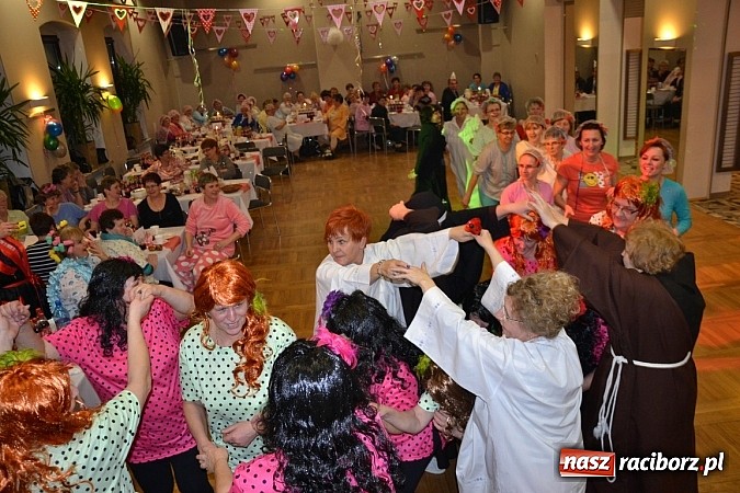 Zdjęcie w galerii na portalu naszraciborz.pl: Tłusty Czwartek, czy jak kto woli Babski Comber  wiadomości z regionu