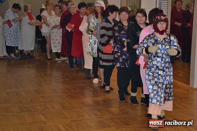 Zdjęcie w galerii na portalu naszraciborz.pl: Tłusty Czwartek, czy jak kto woli Babski Comber  wiadomości z regionu