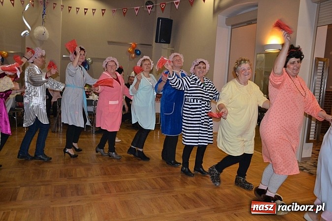 Zdjęcie w galerii na portalu naszraciborz.pl: Tłusty Czwartek, czy jak kto woli Babski Comber  wiadomości z regionu