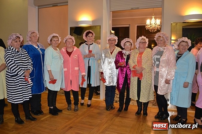 Zdjęcie w galerii na portalu naszraciborz.pl: Tłusty Czwartek, czy jak kto woli Babski Comber  wiadomości z regionu