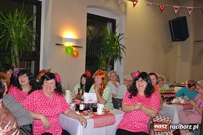 Zdjęcie w galerii na portalu naszraciborz.pl: Tłusty Czwartek, czy jak kto woli Babski Comber  wiadomości z regionu