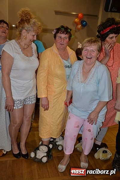 Zdjęcie w galerii na portalu naszraciborz.pl: Tłusty Czwartek, czy jak kto woli Babski Comber  wiadomości z regionu