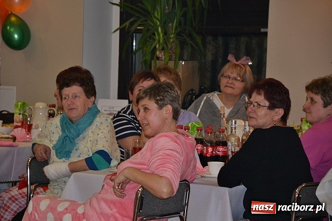 Zdjęcie w galerii na portalu naszraciborz.pl: Tłusty Czwartek, czy jak kto woli Babski Comber  wiadomości z regionu