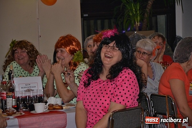 Zdjęcie w galerii na portalu naszraciborz.pl: Tłusty Czwartek, czy jak kto woli Babski Comber  wiadomości z regionu