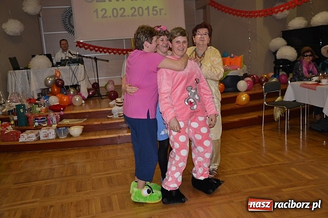 Zdjęcie w galerii na portalu naszraciborz.pl: Tłusty Czwartek, czy jak kto woli Babski Comber  wiadomości z regionu