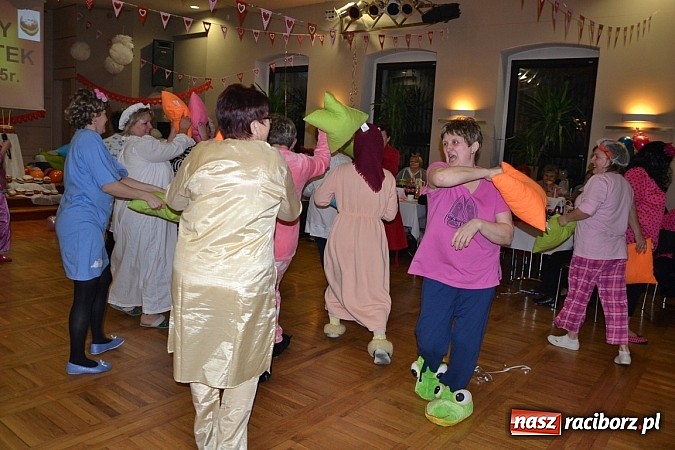 Zdjęcie w galerii na portalu naszraciborz.pl: Tłusty Czwartek, czy jak kto woli Babski Comber  wiadomości z regionu