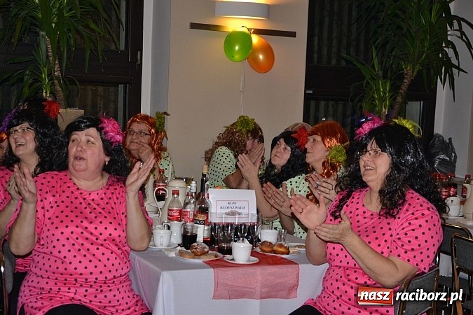 Zdjęcie w galerii na portalu naszraciborz.pl: Tłusty Czwartek, czy jak kto woli Babski Comber  wiadomości z regionu