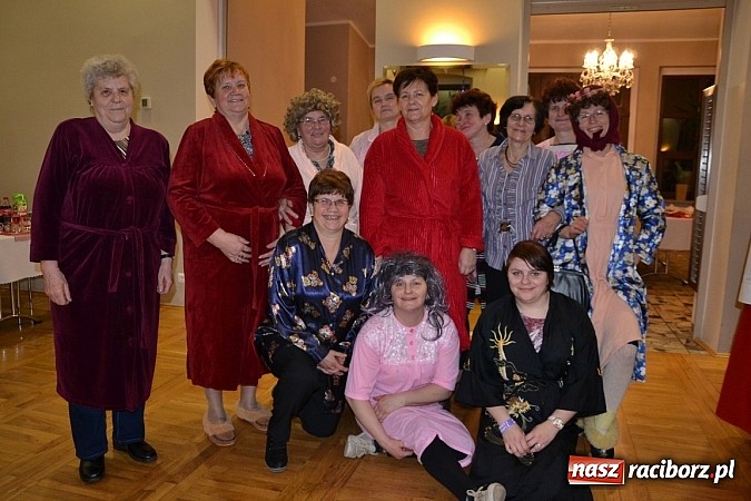 Zdjęcie w galerii na portalu naszraciborz.pl: Tłusty Czwartek, czy jak kto woli Babski Comber  wiadomości z regionu