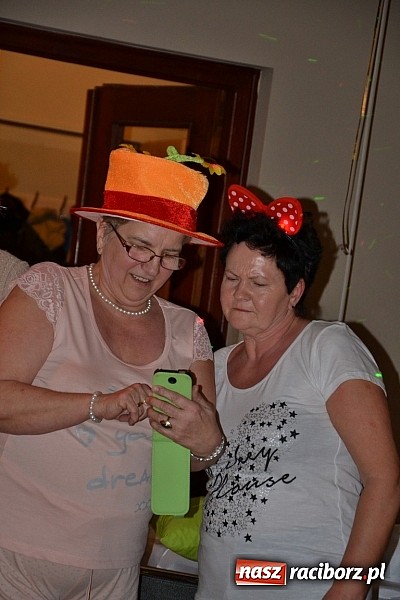 Zdjęcie w galerii na portalu naszraciborz.pl: Tłusty Czwartek, czy jak kto woli Babski Comber  wiadomości z regionu