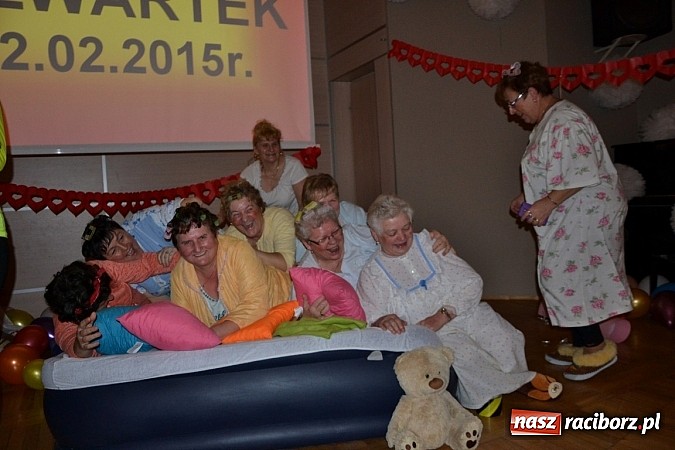 Zdjęcie w galerii na portalu naszraciborz.pl: Tłusty Czwartek, czy jak kto woli Babski Comber  wiadomości z regionu