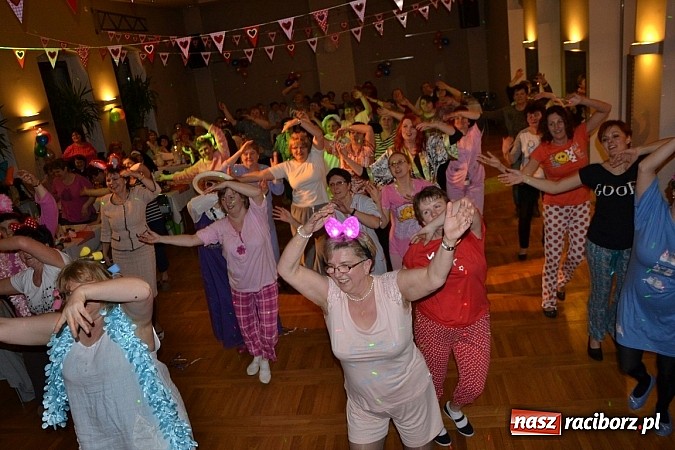 Zdjęcie w galerii na portalu naszraciborz.pl: Tłusty Czwartek, czy jak kto woli Babski Comber  wiadomości z regionu